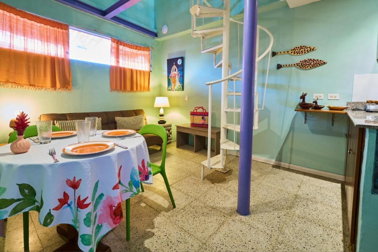 Casa Congo & Casa Rayo Verde - Restaurante - Galeria De Arte Portobelo Exterior photo